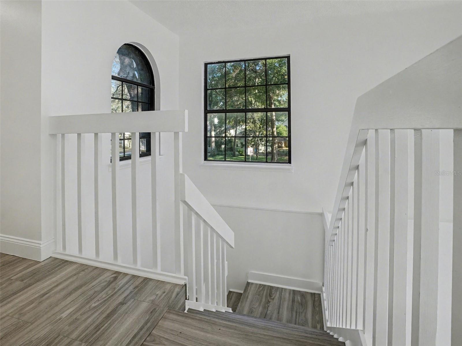 Image 22 of 42 For 1196 Indian Bluff