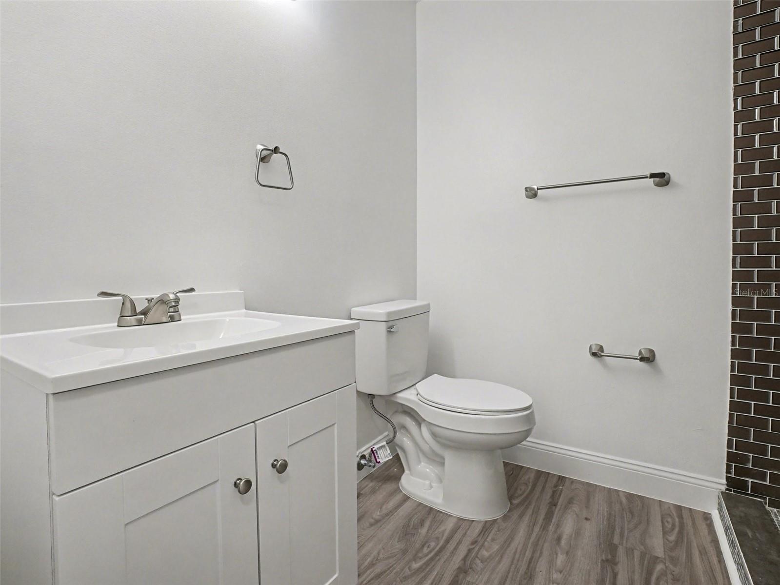 Image 26 of 42 For 1196 Indian Bluff