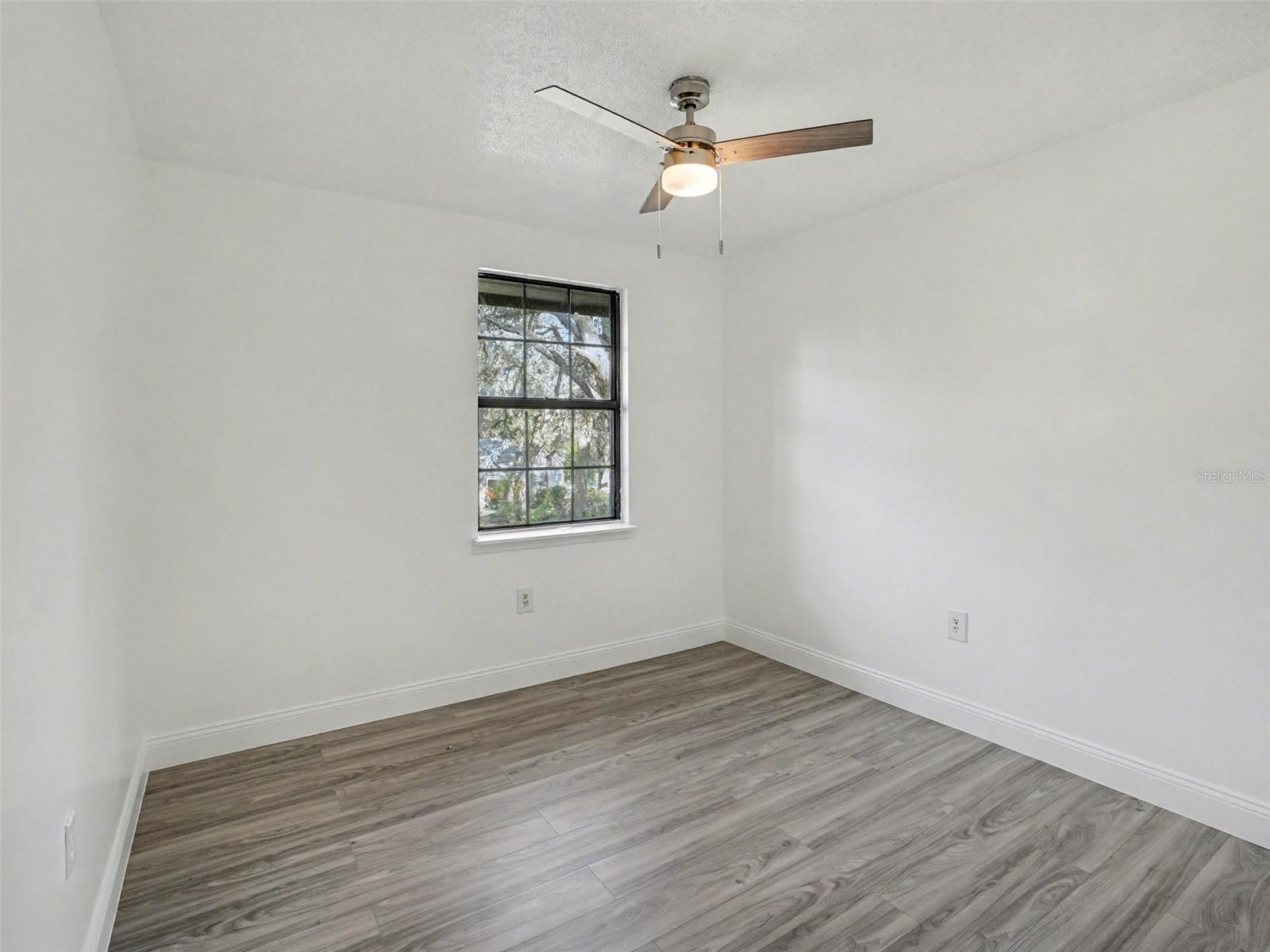 Image 30 of 42 For 1196 Indian Bluff