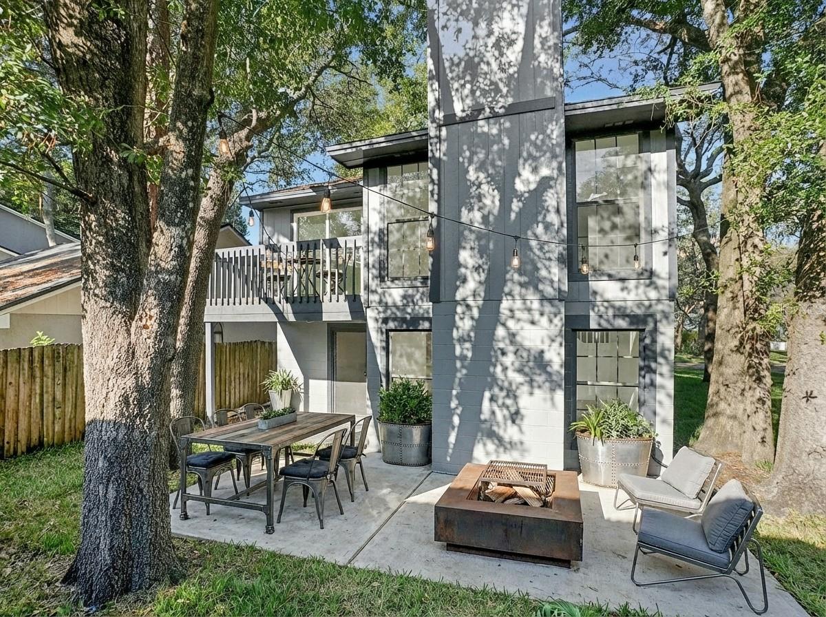 Image 8 of 42 For 1196 Indian Bluff