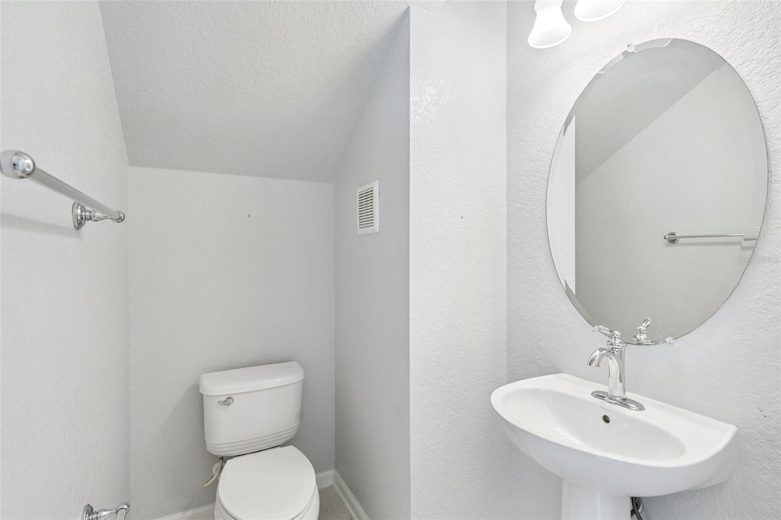 Image 10 of 32 For 7777 Moser Avenue