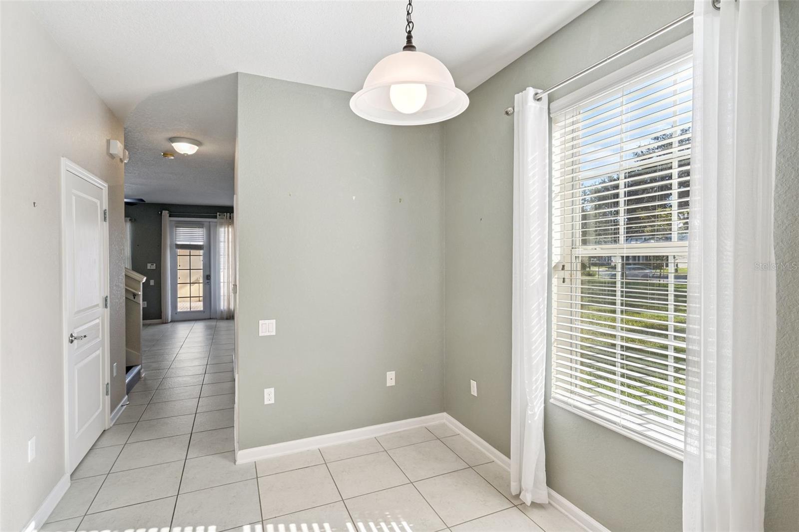 Image 12 of 32 For 7777 Moser Avenue