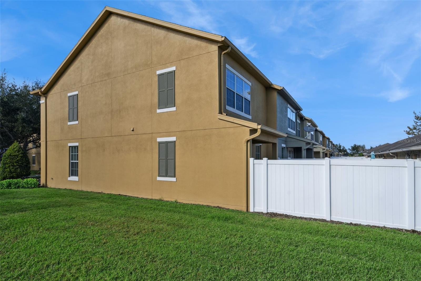 Image 3 of 32 For 7777 Moser Avenue