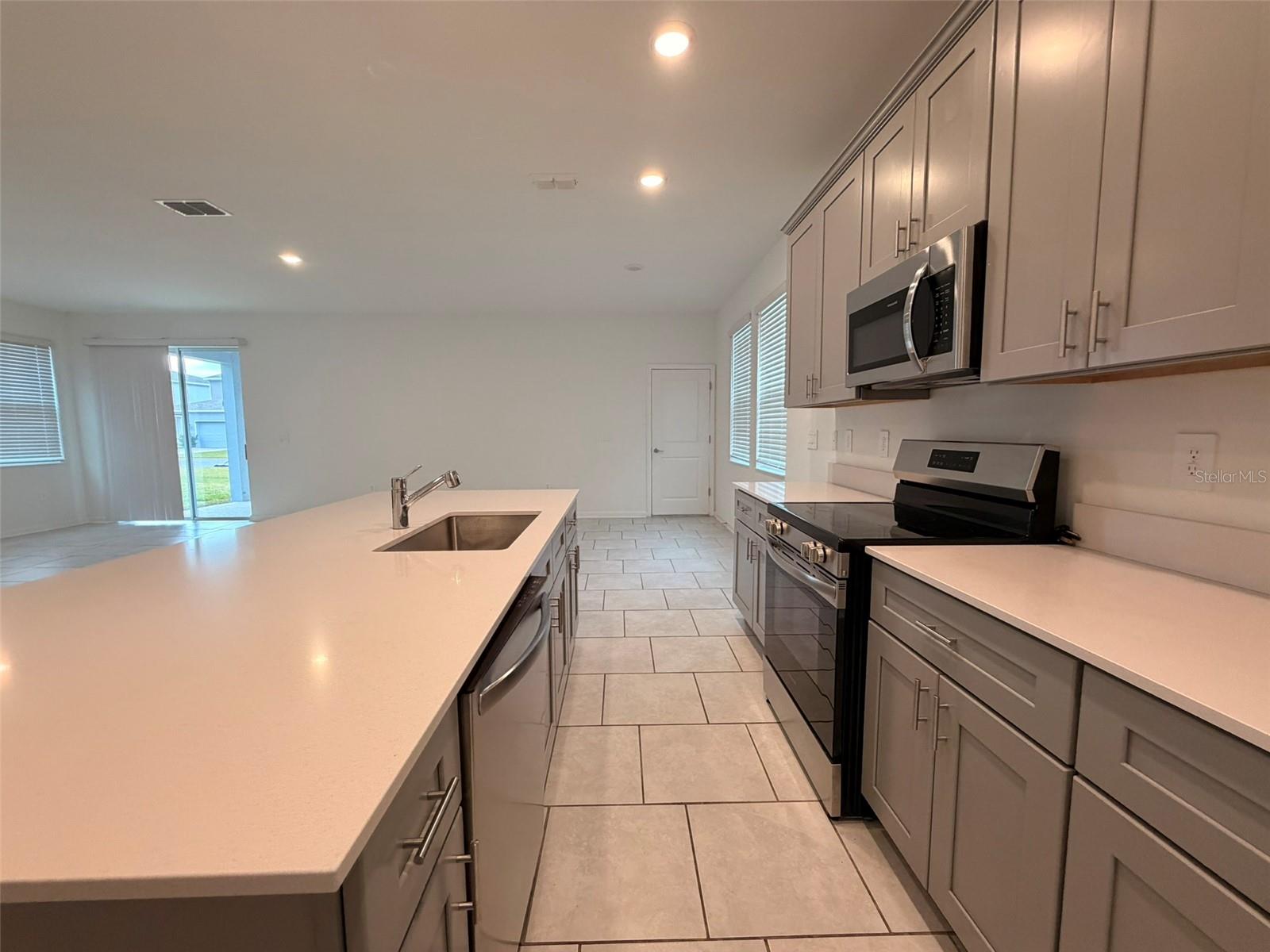 Image 9 of 41 For 2030 Shaggy Fisher Drive