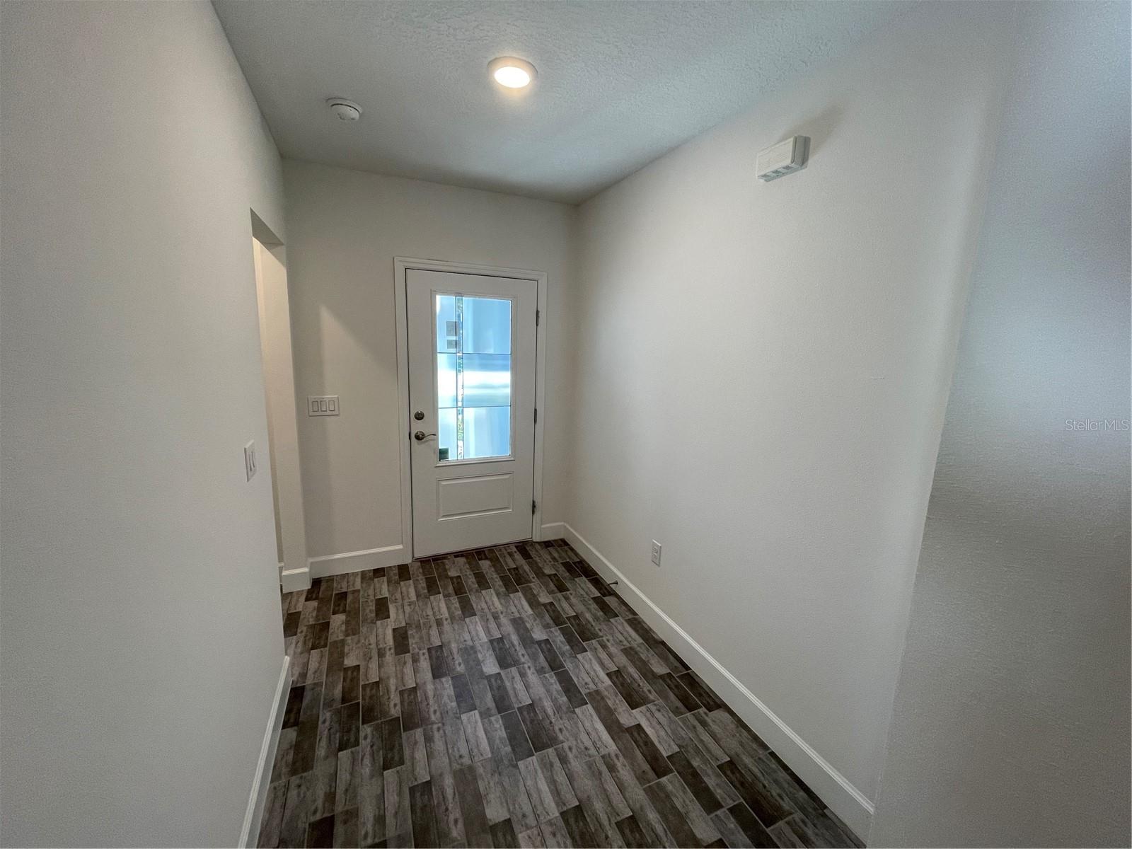 Image 27 of 38 For 16264 84th Court