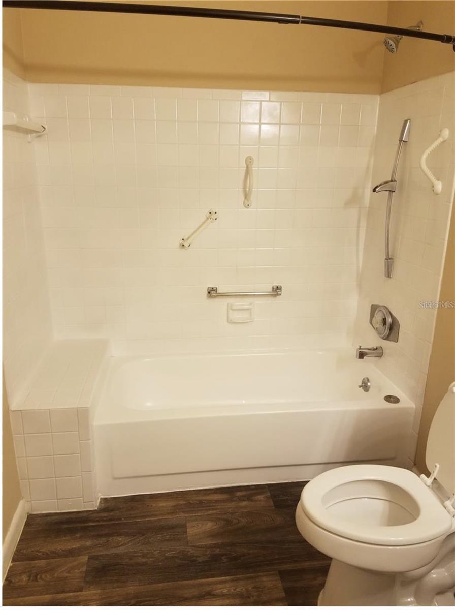 Image 15 of 19 For 3729 Lake Orlando Parkway 5