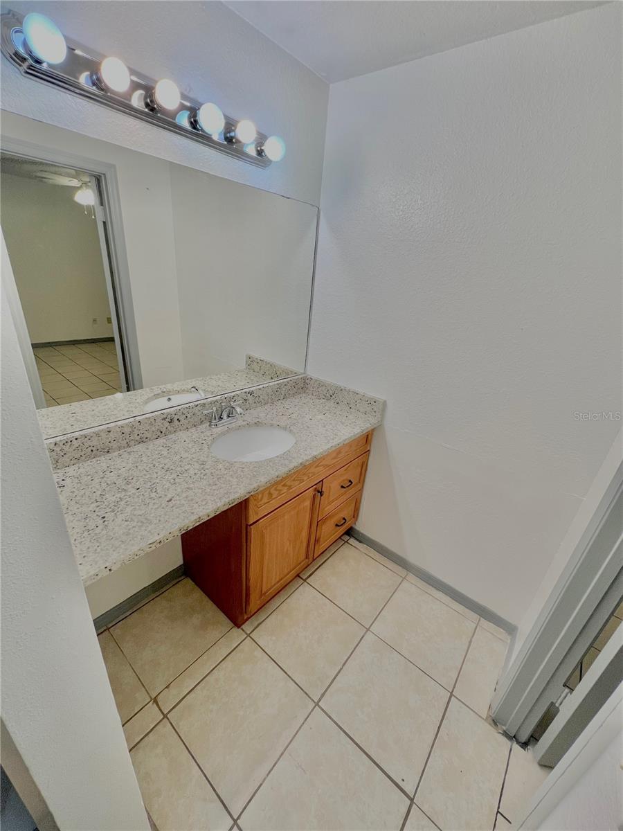 Image 11 of 12 For 5761 Gatlin Avenue 522
