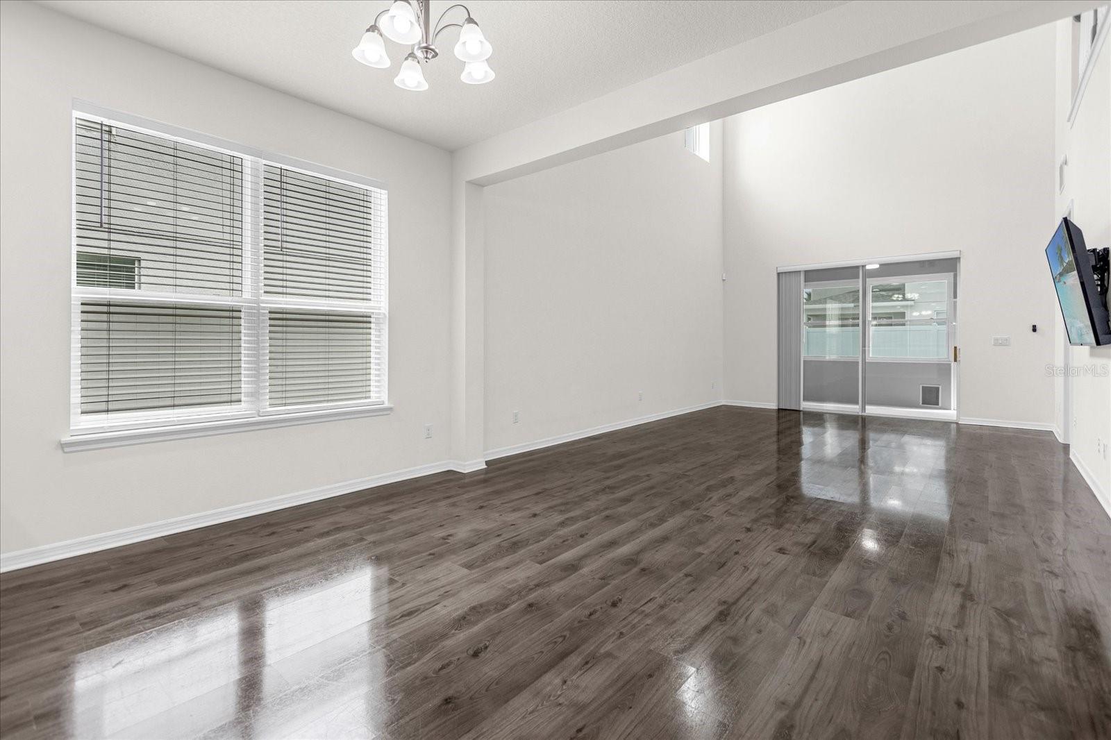 Image 28 of 47 For 2438 Pearl Cider Street