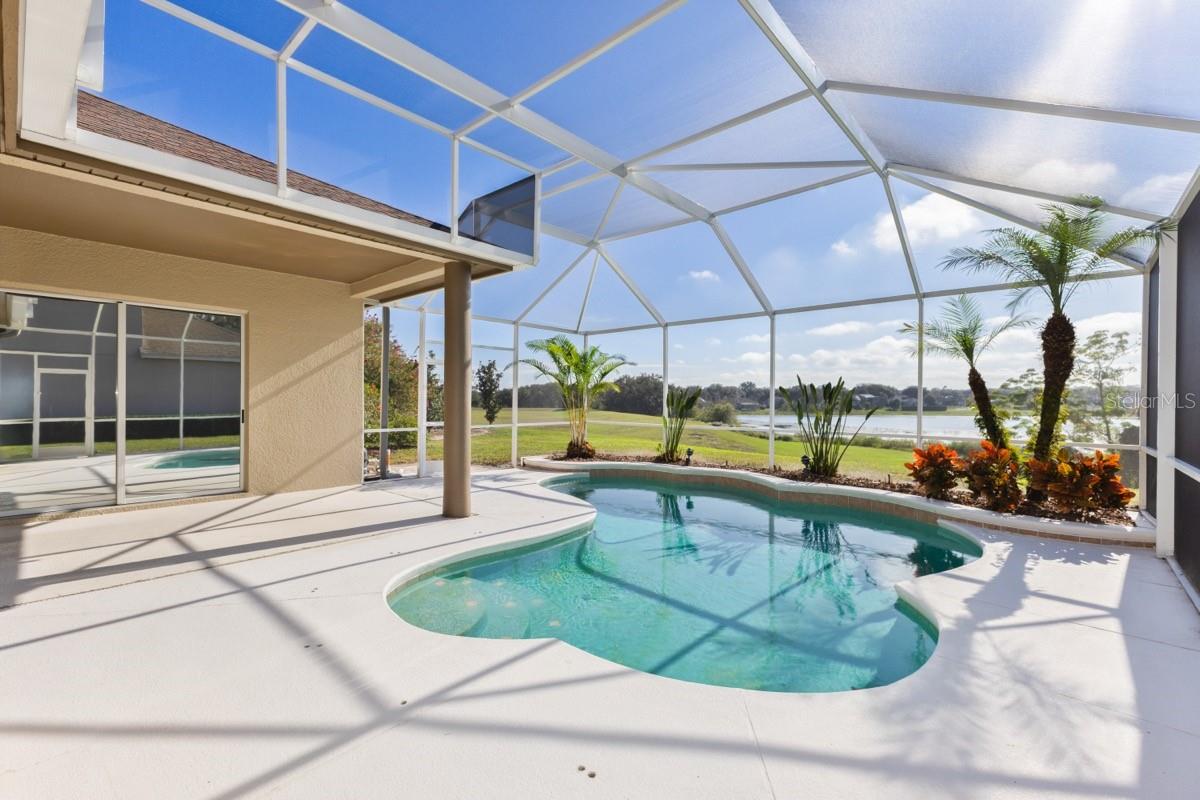 Image 10 of 30 For 7704 Kings Passage Avenue