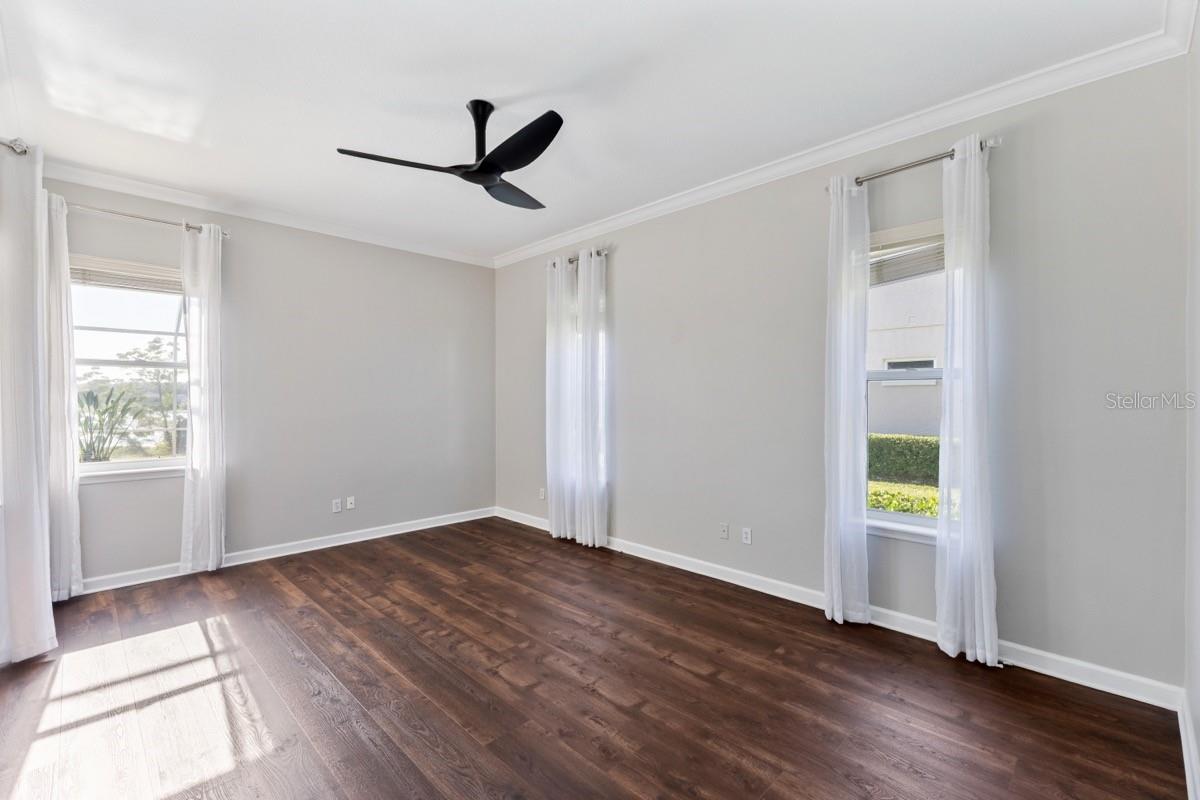 Image 17 of 30 For 7704 Kings Passage Avenue