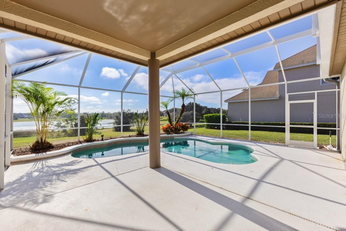 Image 24 of 30 For 7704 Kings Passage Avenue