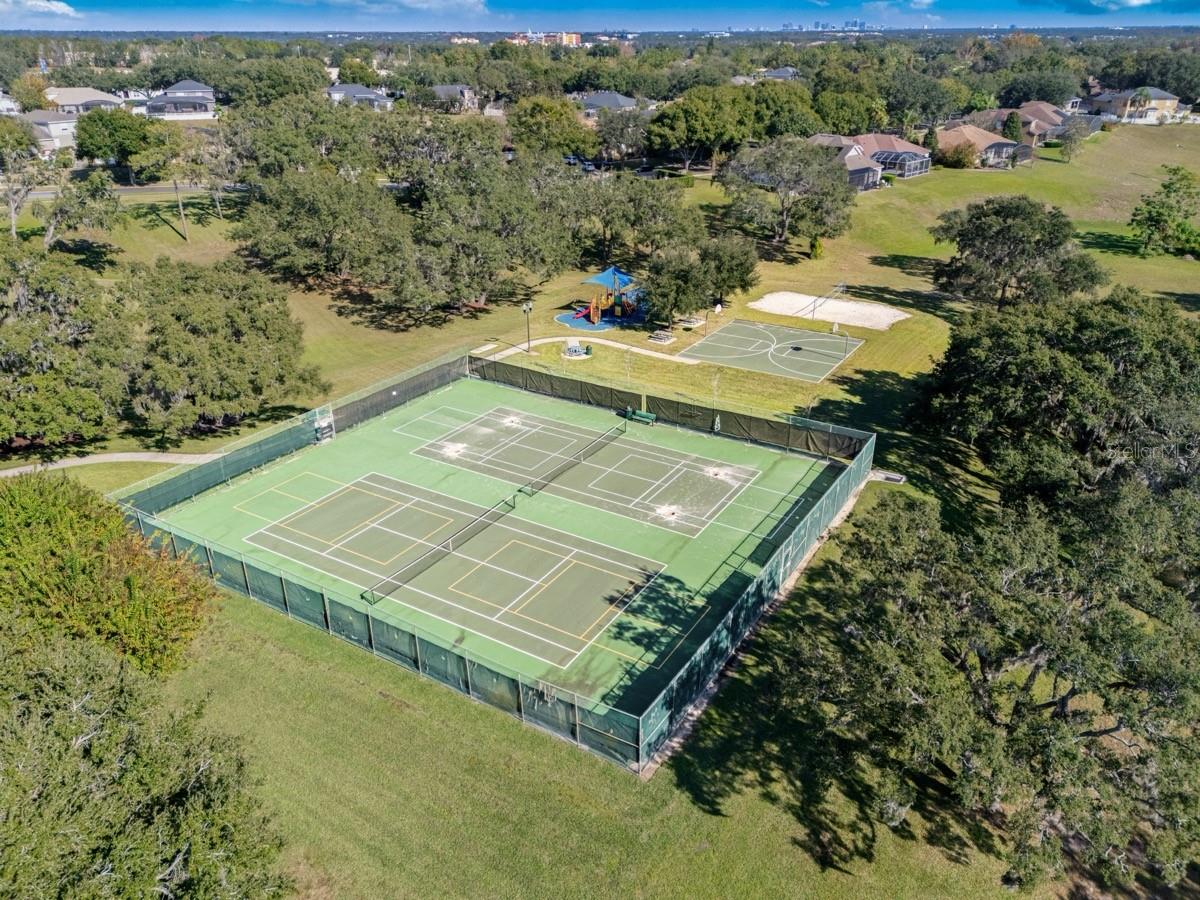 Image 29 of 30 For 7704 Kings Passage Avenue