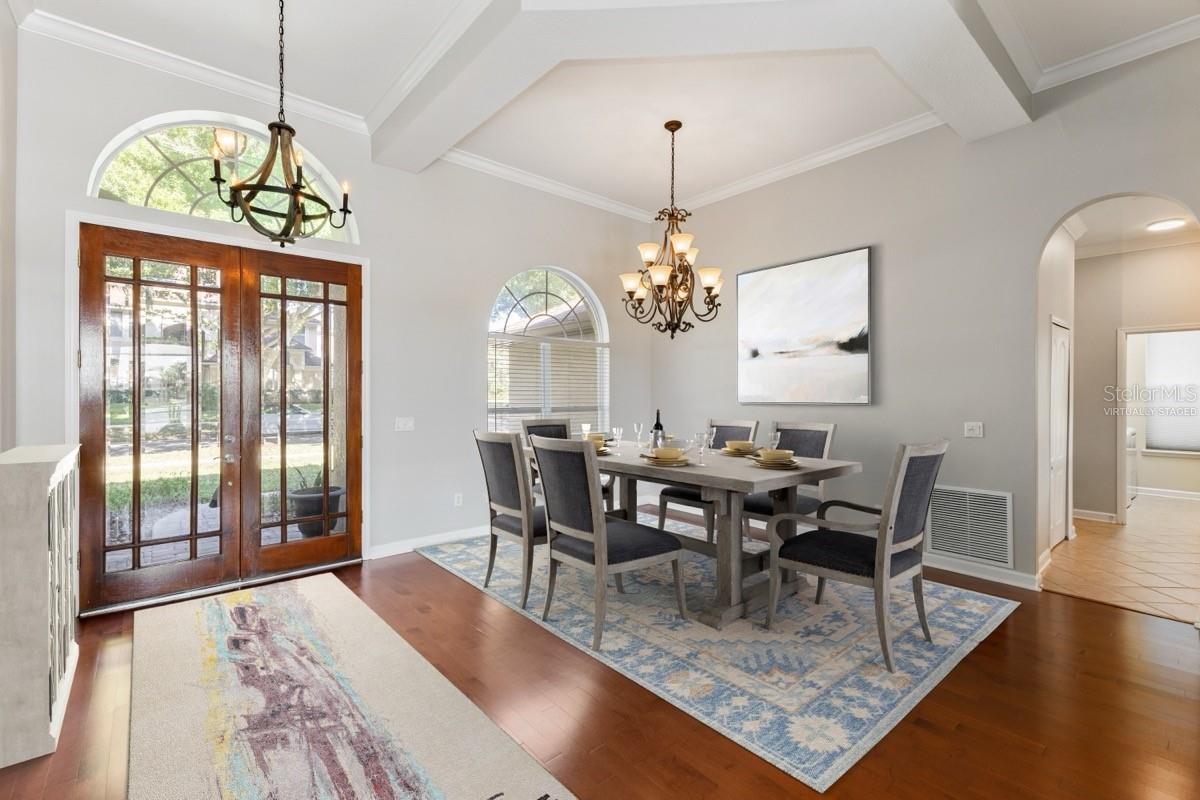 Image 4 of 30 For 7704 Kings Passage Avenue