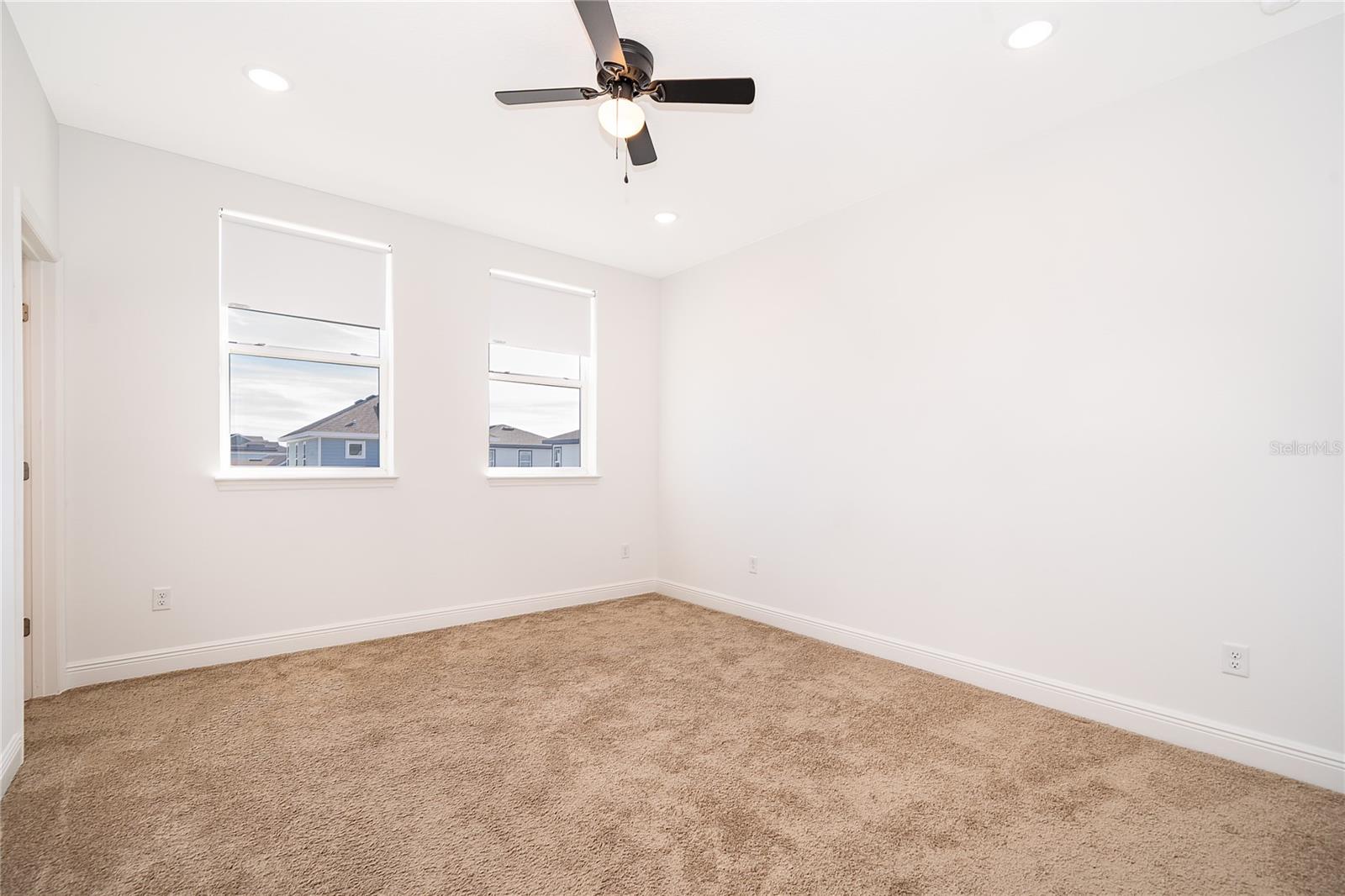 Image 15 of 30 For 2949 Voyager Avenue