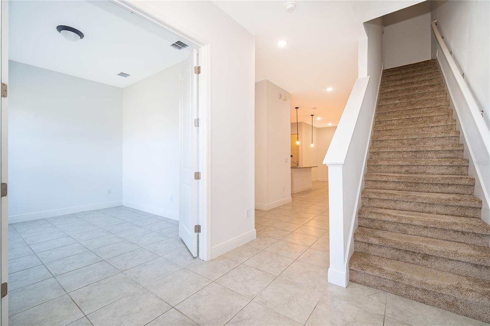 Image 4 of 30 For 2949 Voyager Avenue