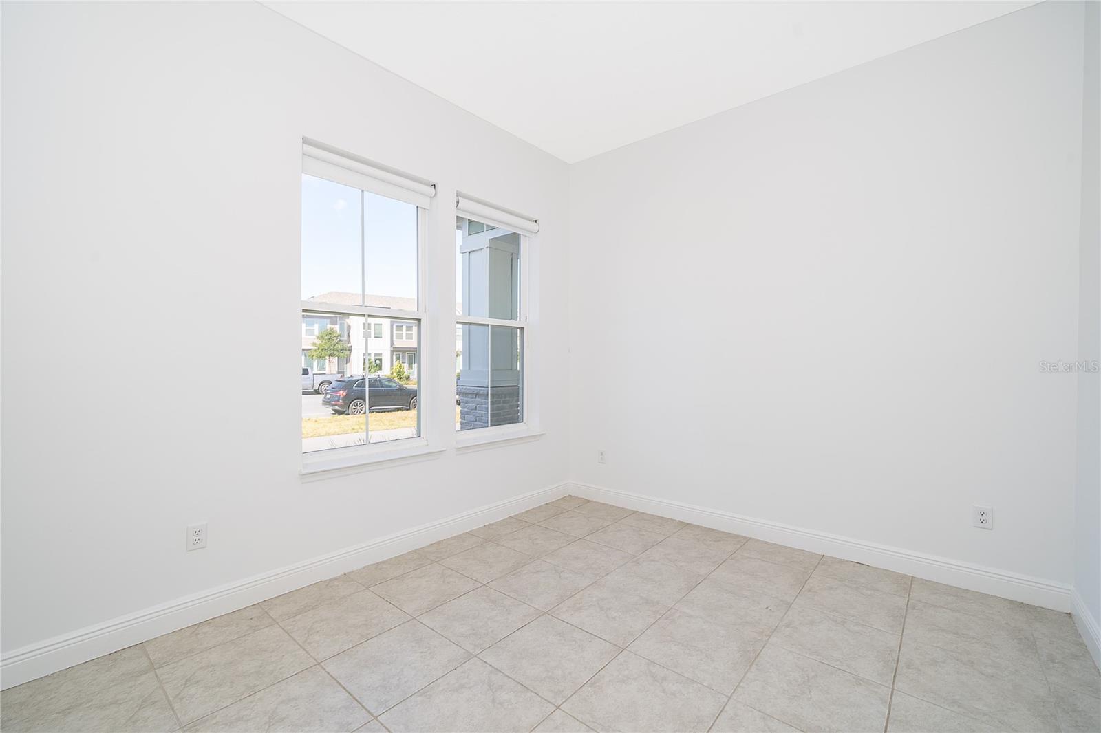 Image 5 of 30 For 2949 Voyager Avenue