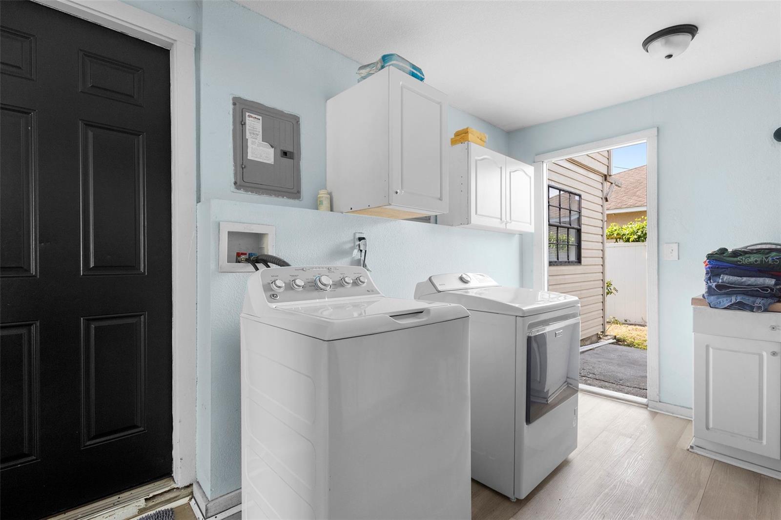 Image 13 of 35 For 1604 Waters Avenue