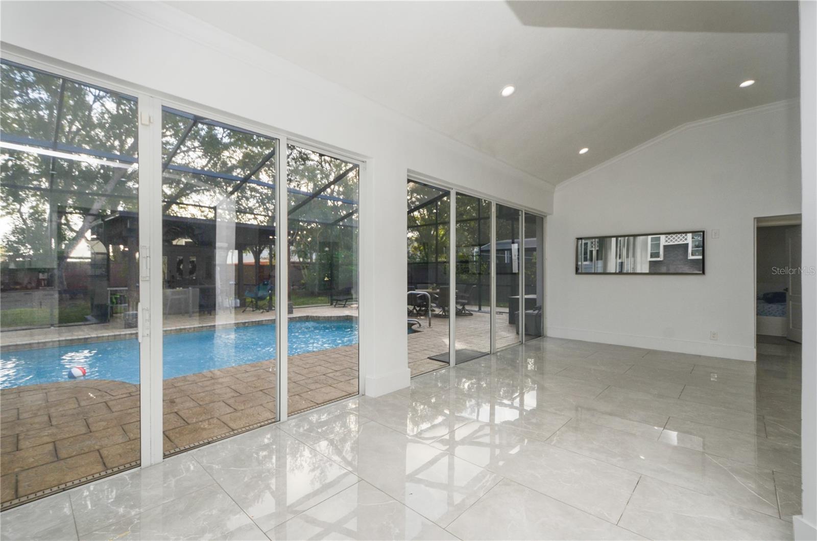 Image 14 of 33 For 5333 Hawford Circle