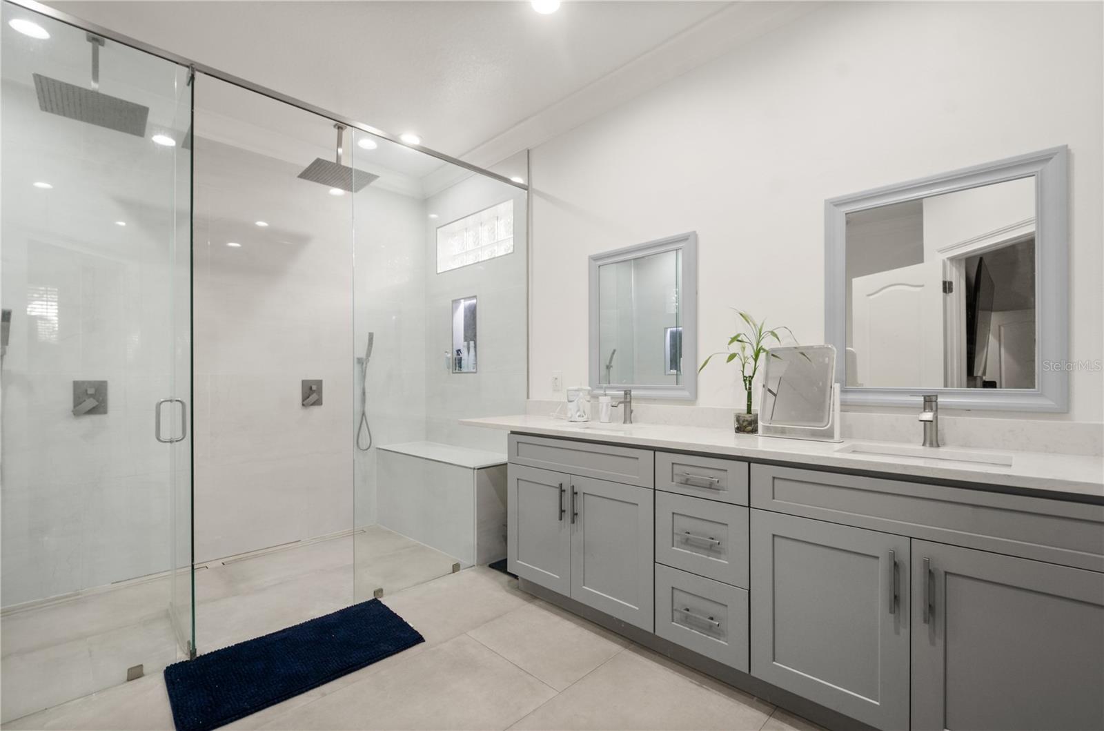 Image 16 of 33 For 5333 Hawford Circle