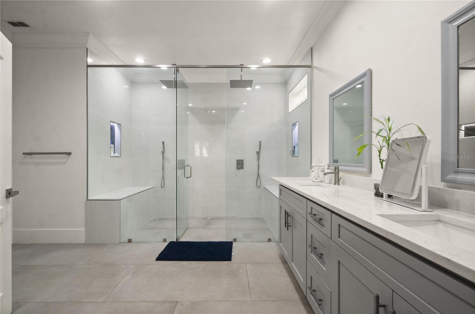 Image 17 of 33 For 5333 Hawford Circle