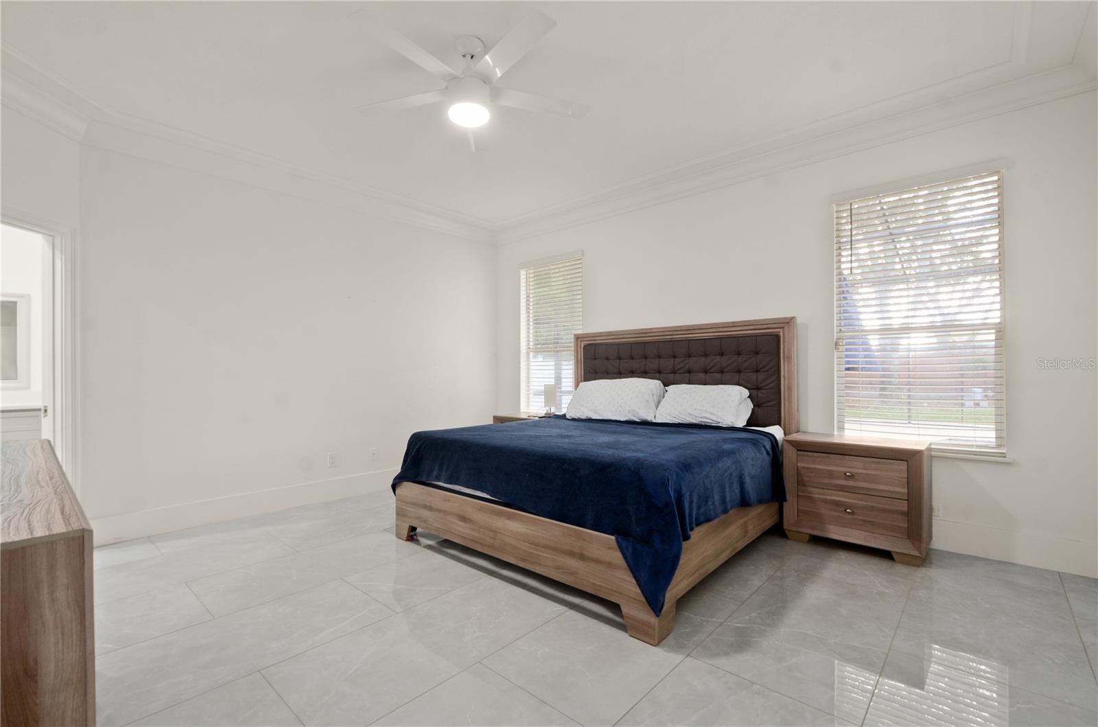 Image 18 of 33 For 5333 Hawford Circle