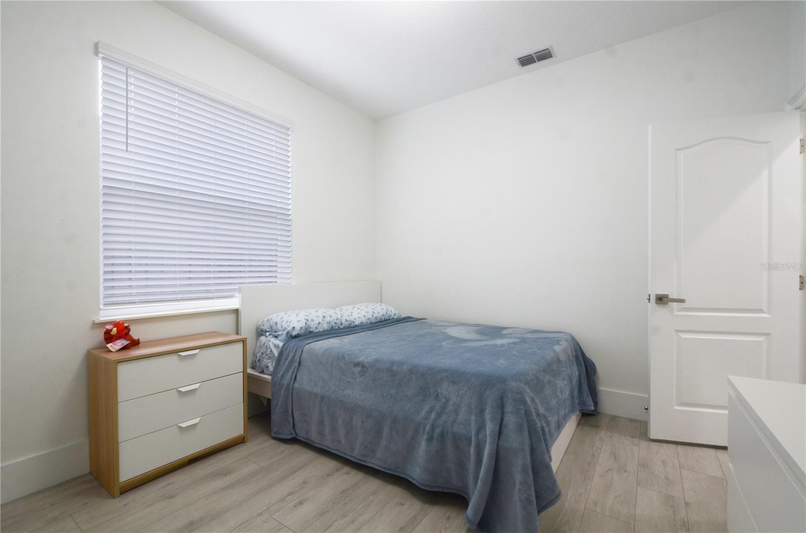 Image 20 of 33 For 5333 Hawford Circle