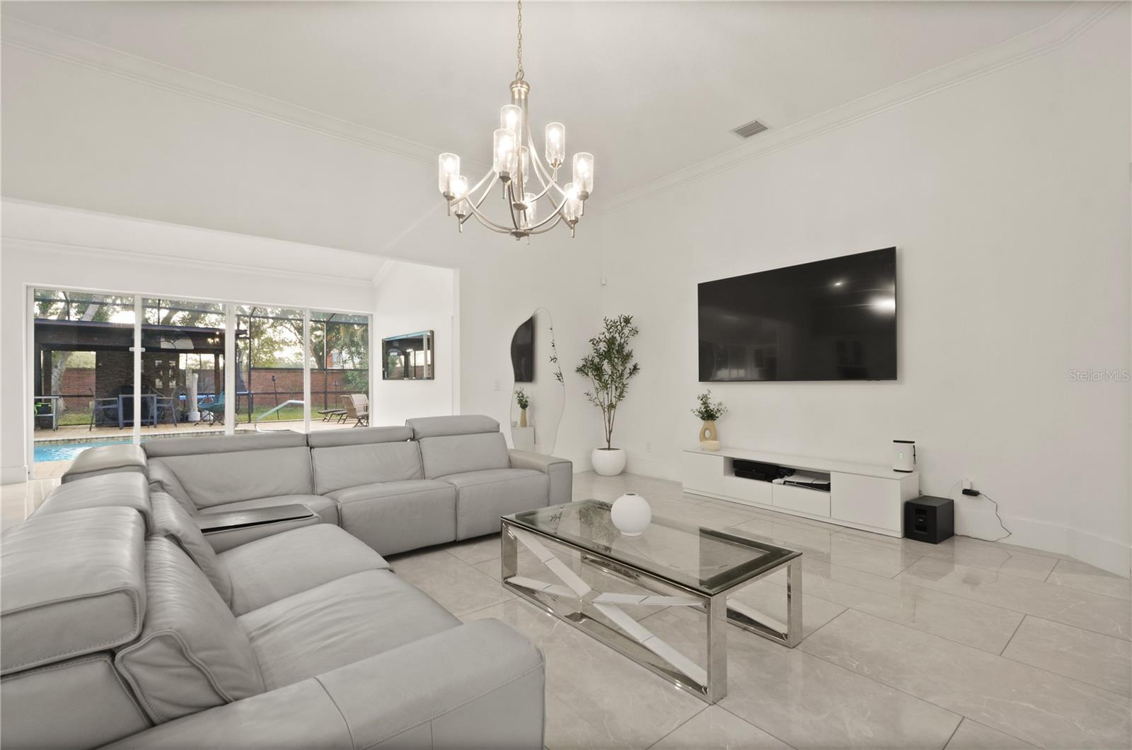 Image 6 of 33 For 5333 Hawford Circle