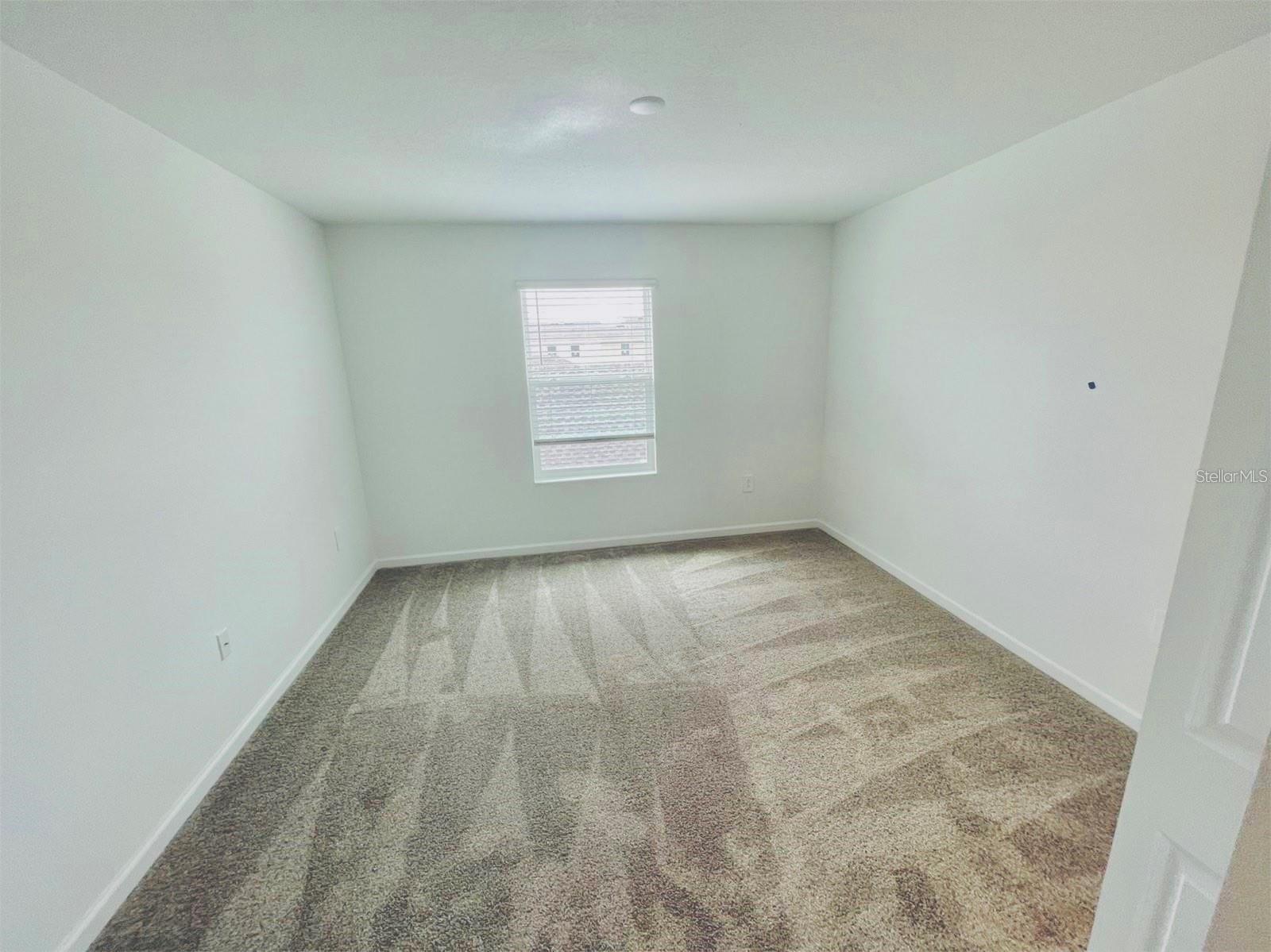 Image 11 of 19 For 13946 Title Way