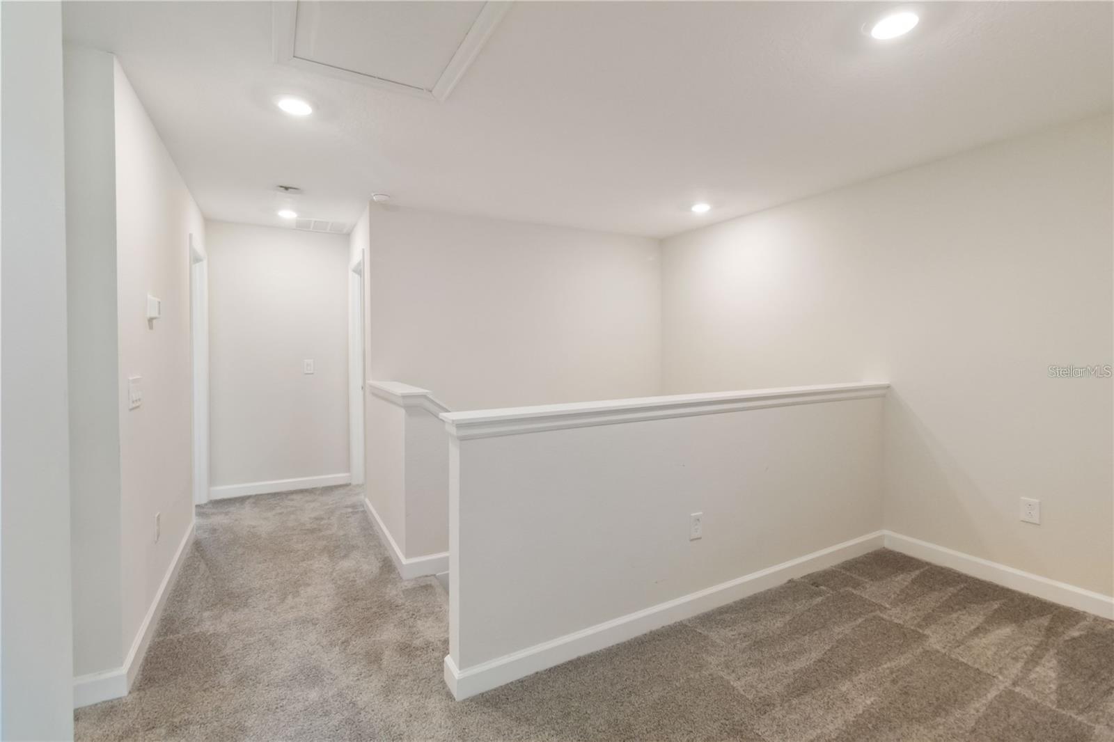 Image 9 of 19 For 13946 Title Way