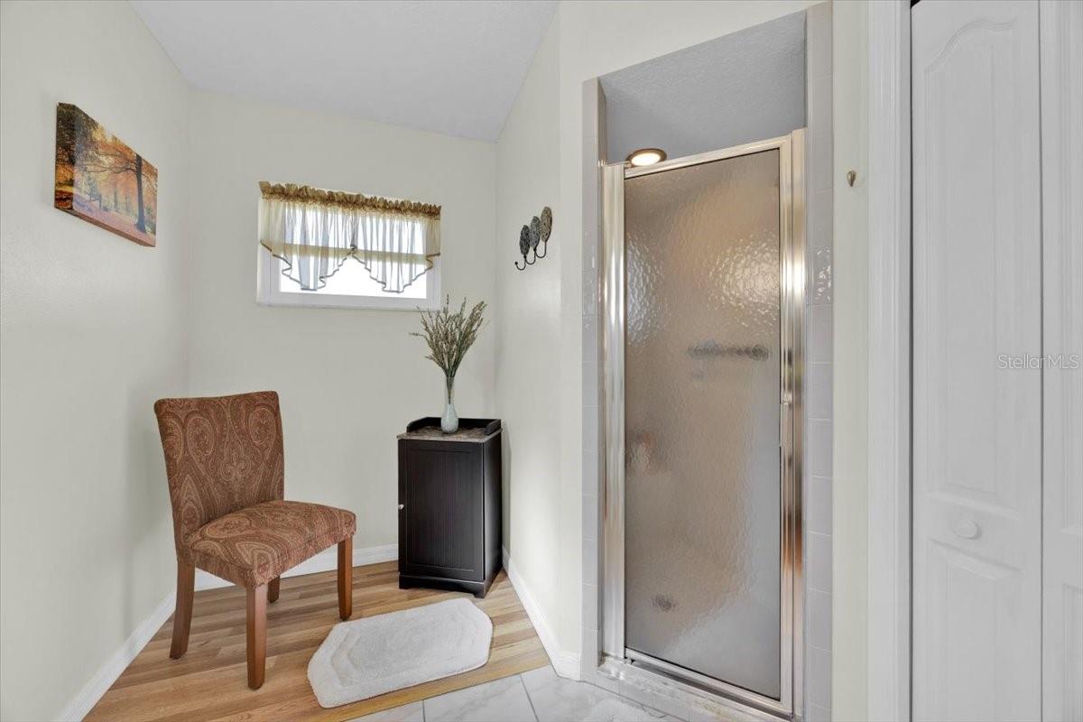 Image 14 of 45 For 520 Sweetwater Way