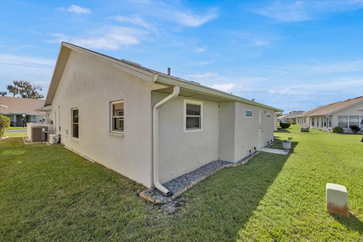 Image 21 of 45 For 520 Sweetwater Way