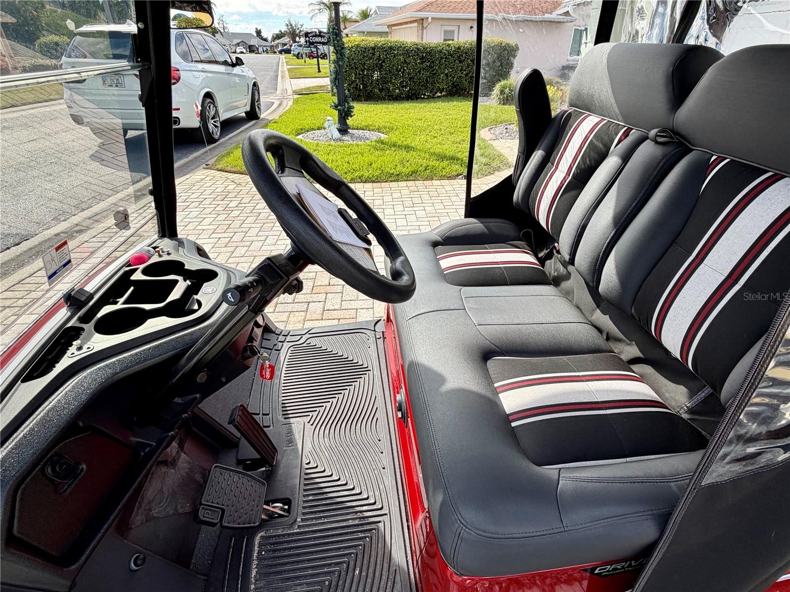 Image 26 of 45 For 520 Sweetwater Way