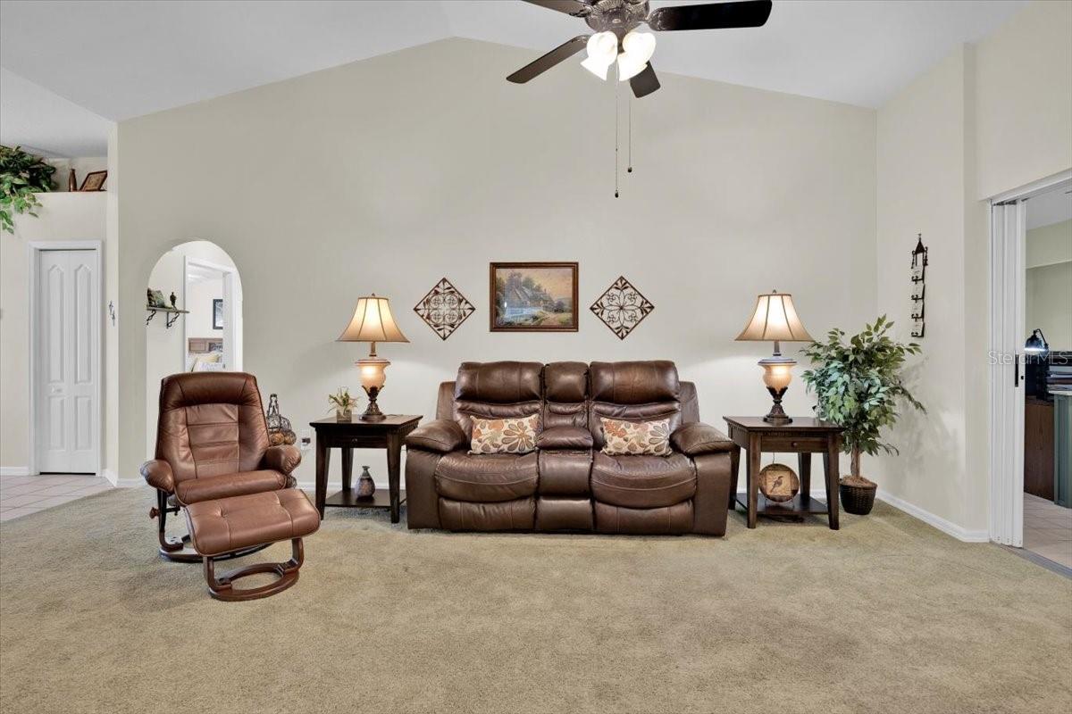 Image 3 of 45 For 520 Sweetwater Way