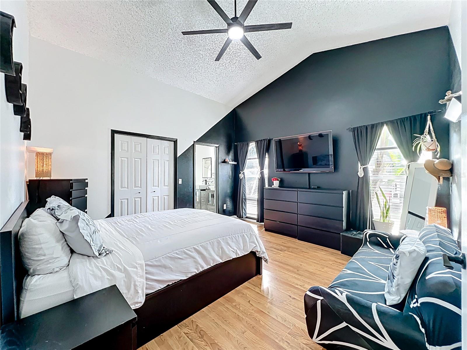 Image 23 of 47 For 2118 Meadowmouse Street