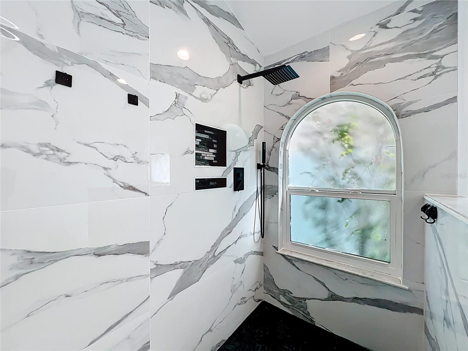 Image 29 of 47 For 2118 Meadowmouse Street