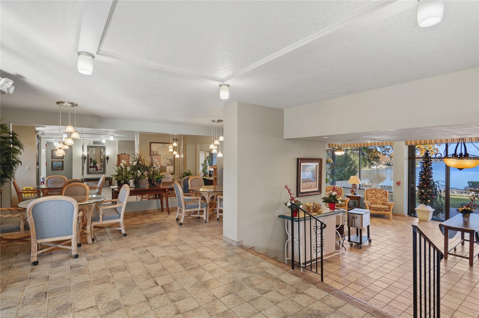 Image 25 of 36 For 1100 Orlando Avenue 956