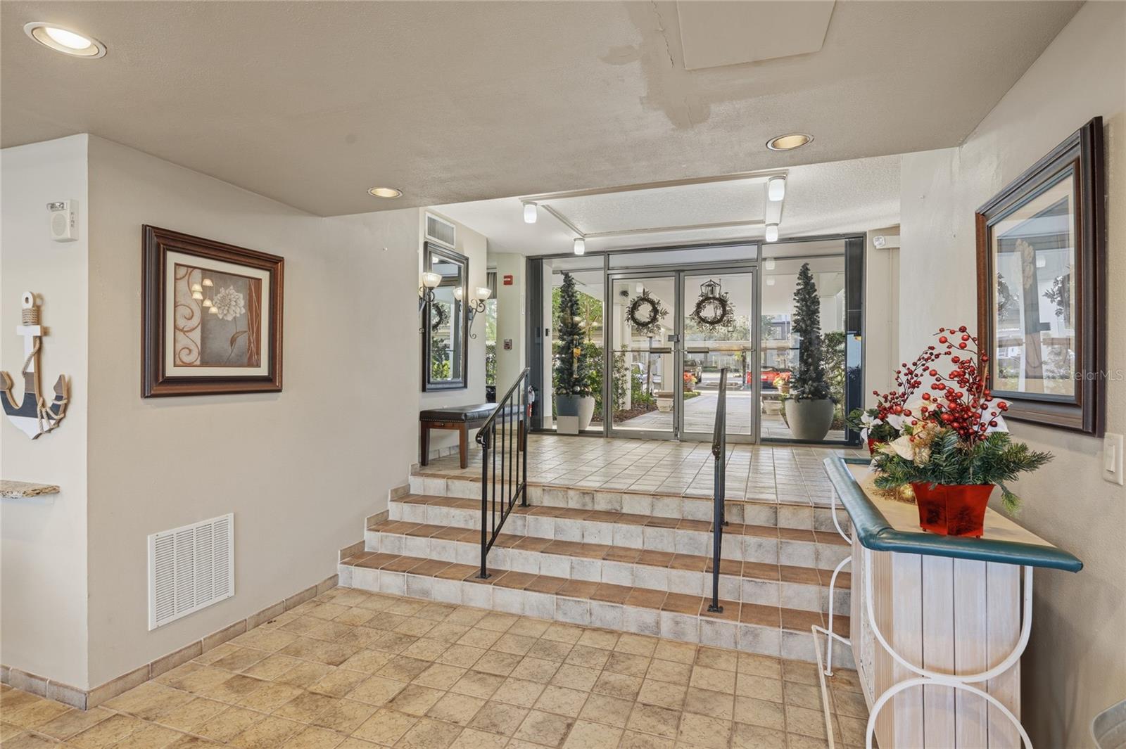 Image 26 of 36 For 1100 Orlando Avenue 956