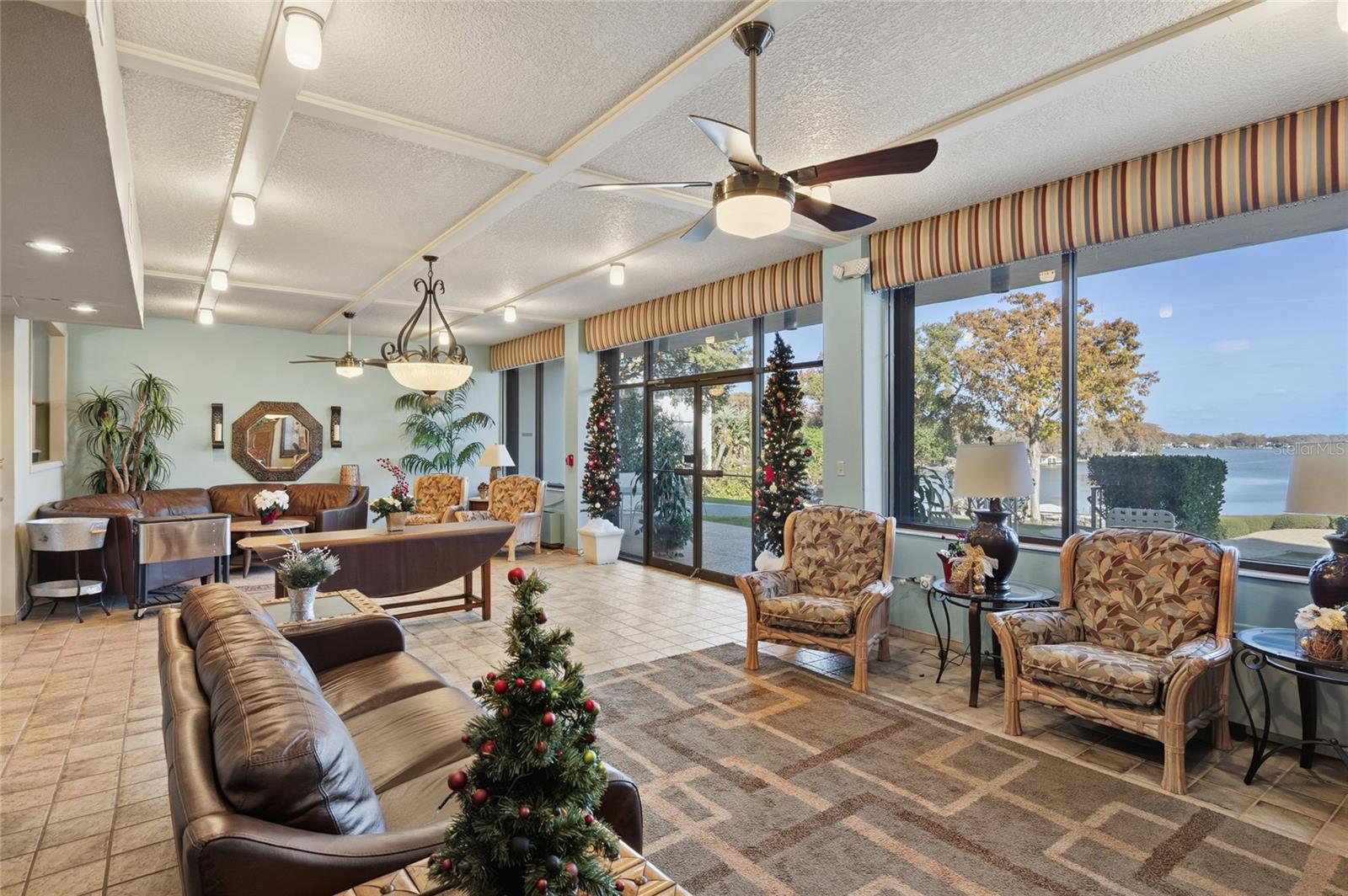 Image 28 of 36 For 1100 Orlando Avenue 956