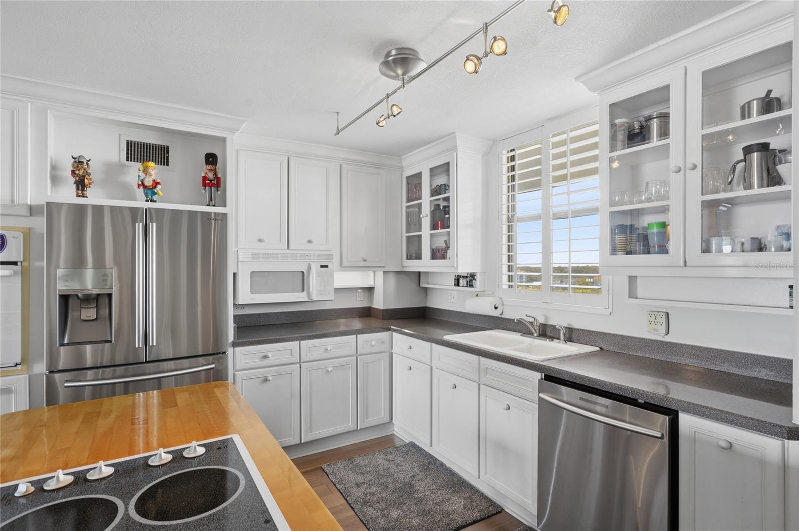 Image 7 of 36 For 1100 Orlando Avenue 956