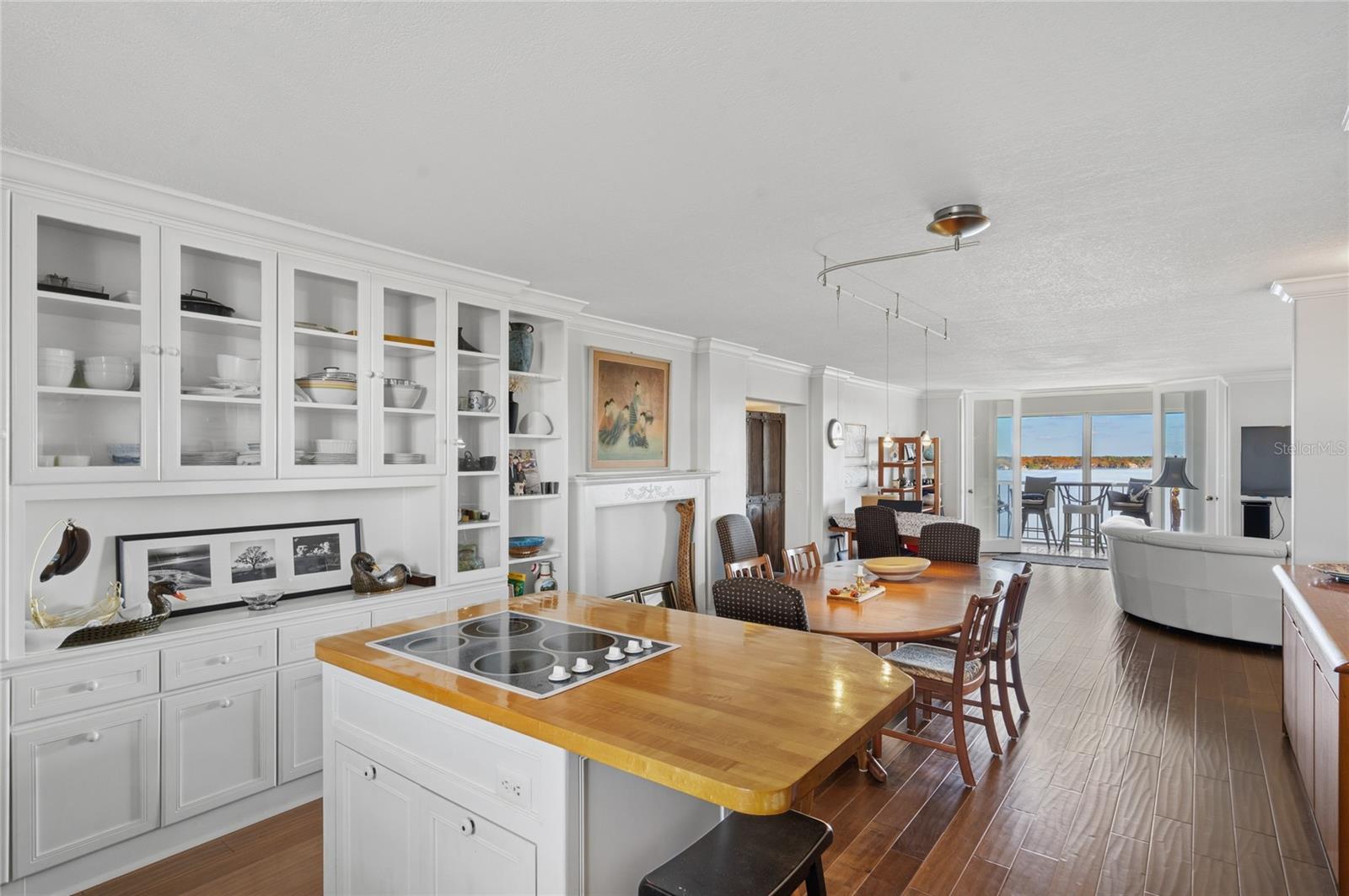 Image 9 of 36 For 1100 Orlando Avenue 956