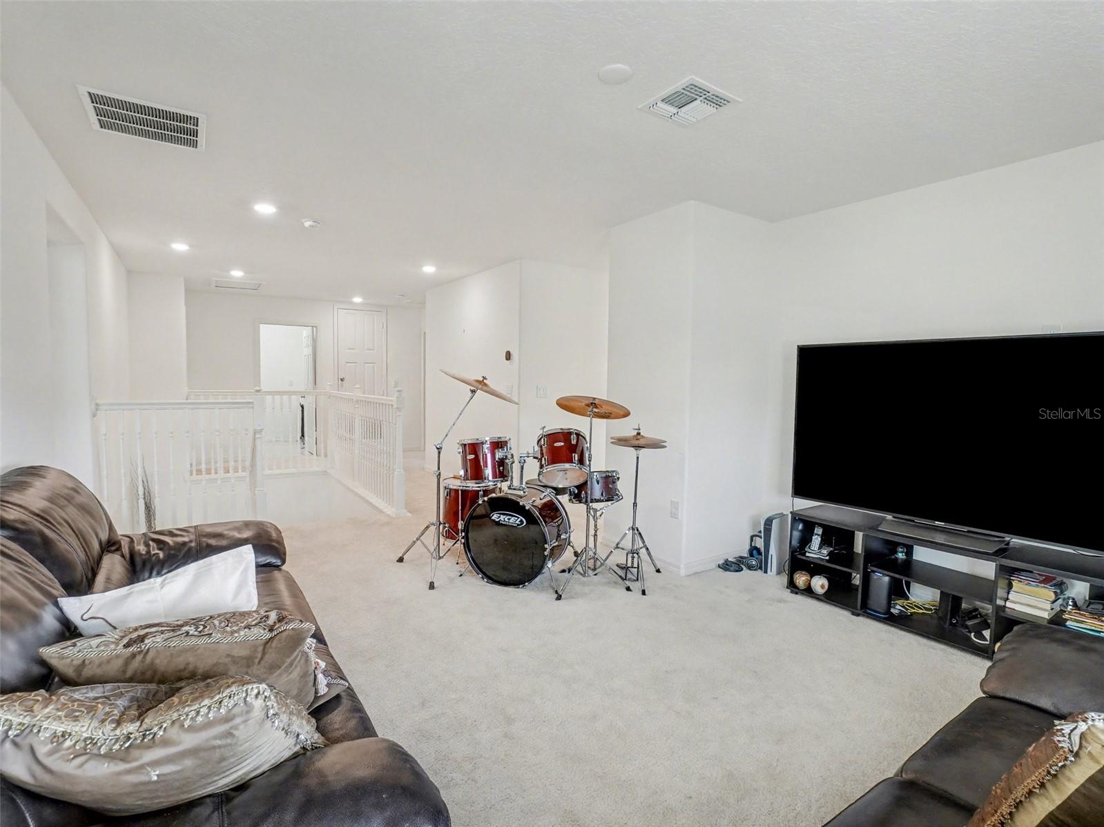 Image 20 of 39 For 2215 Upland Lane