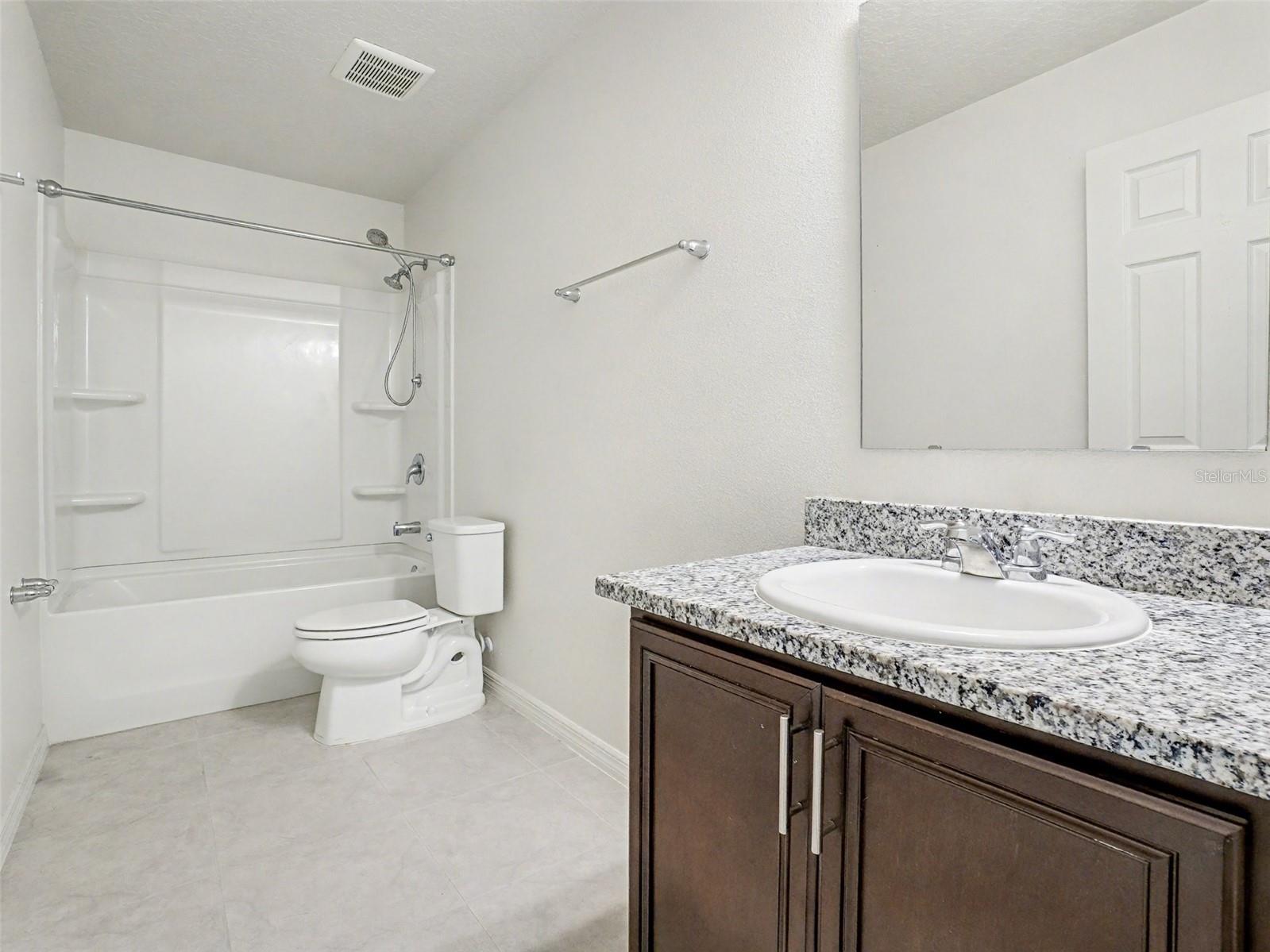 Image 21 of 39 For 2215 Upland Lane