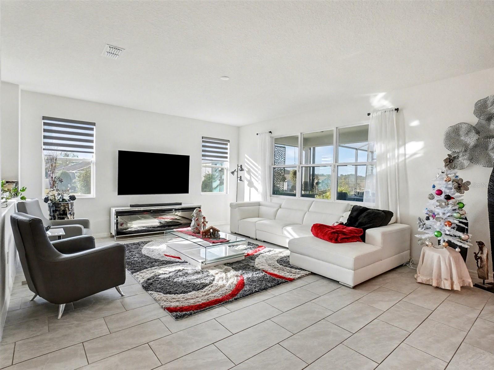 Image 7 of 39 For 2215 Upland Lane