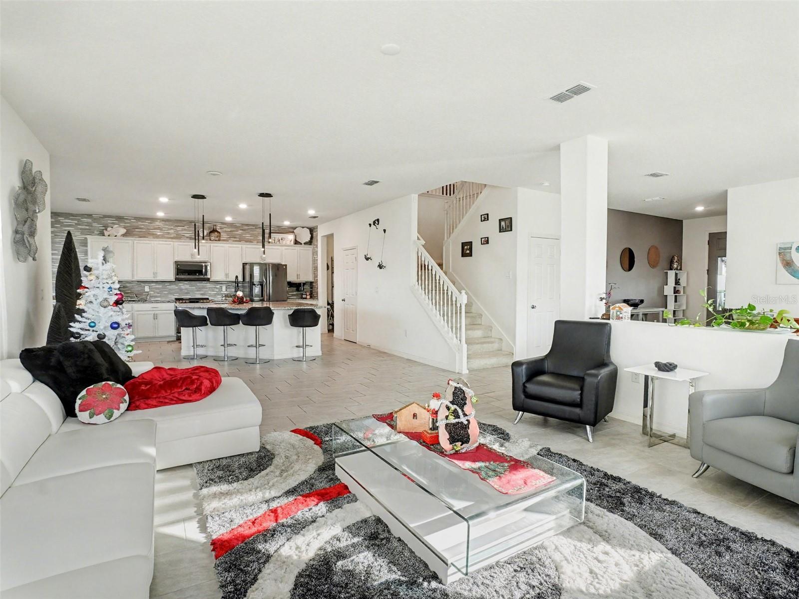 Image 8 of 39 For 2215 Upland Lane