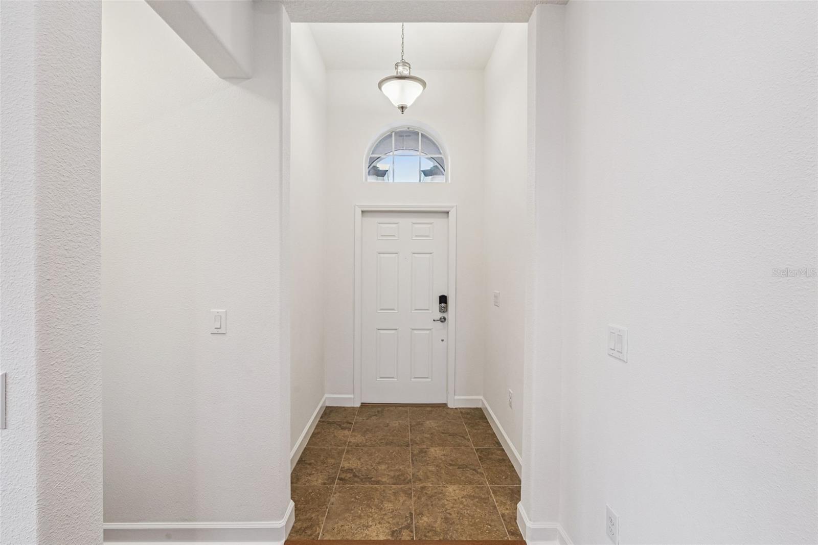 Image 3 of 41 For 3574 La Jolla Drive