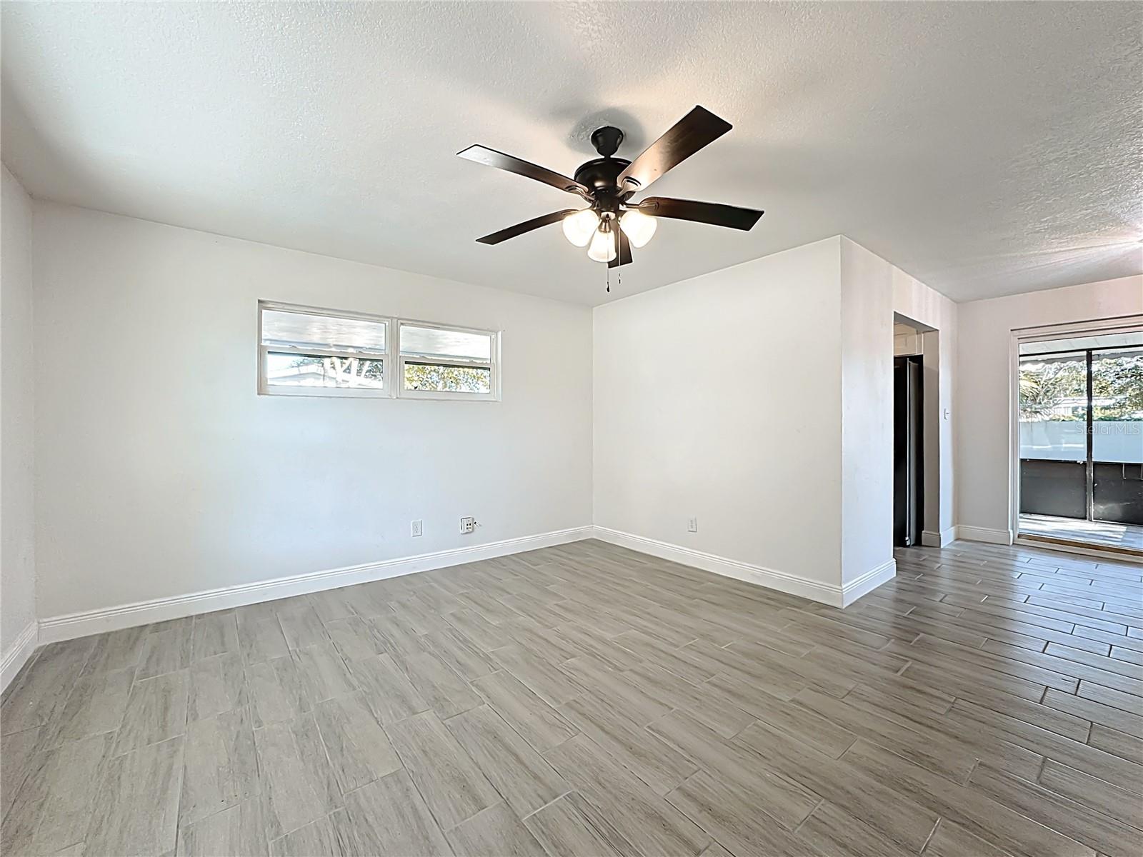 Image 10 of 37 For 111 Fairfax Avenue