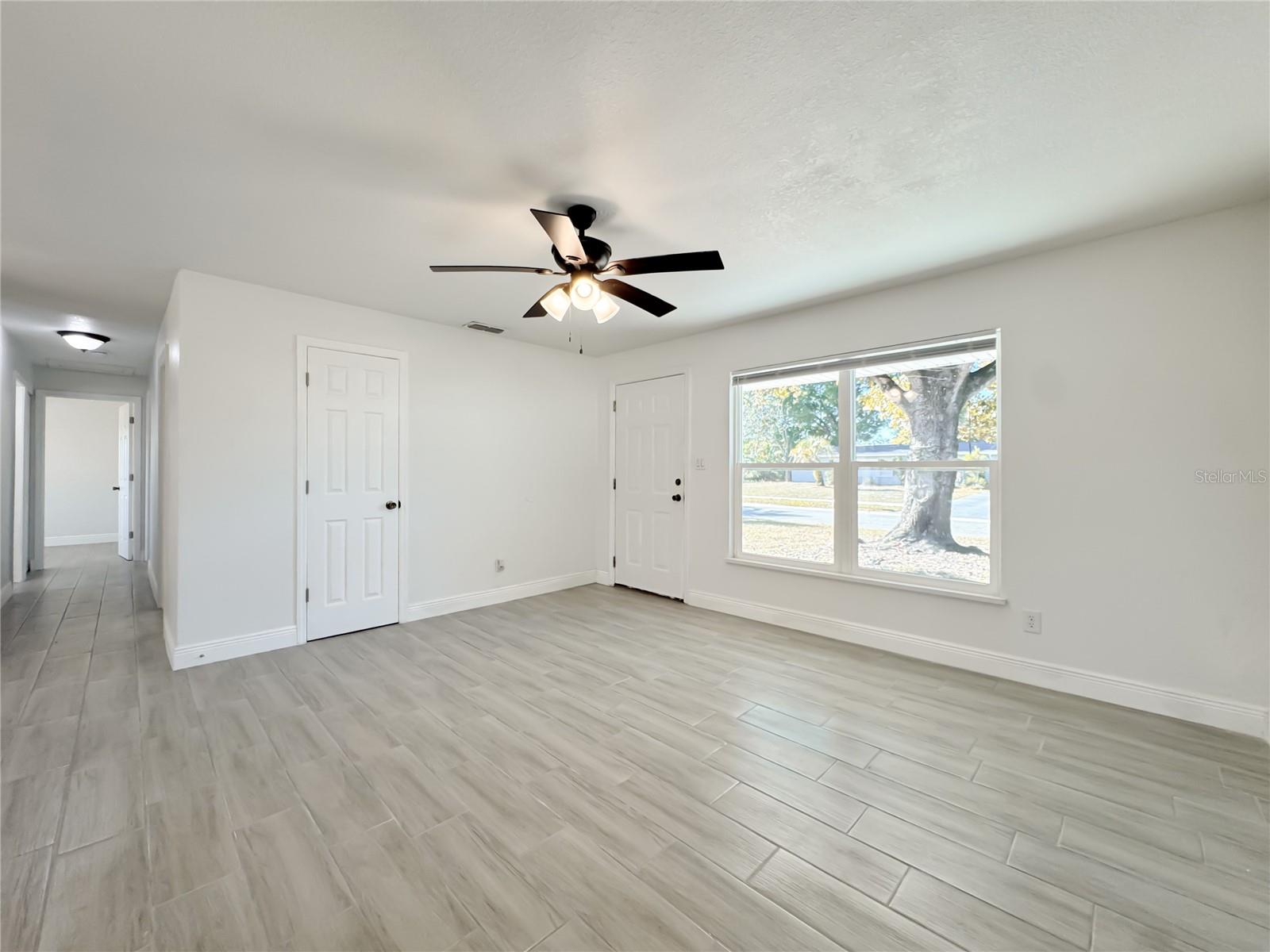 Image 7 of 37 For 111 Fairfax Avenue