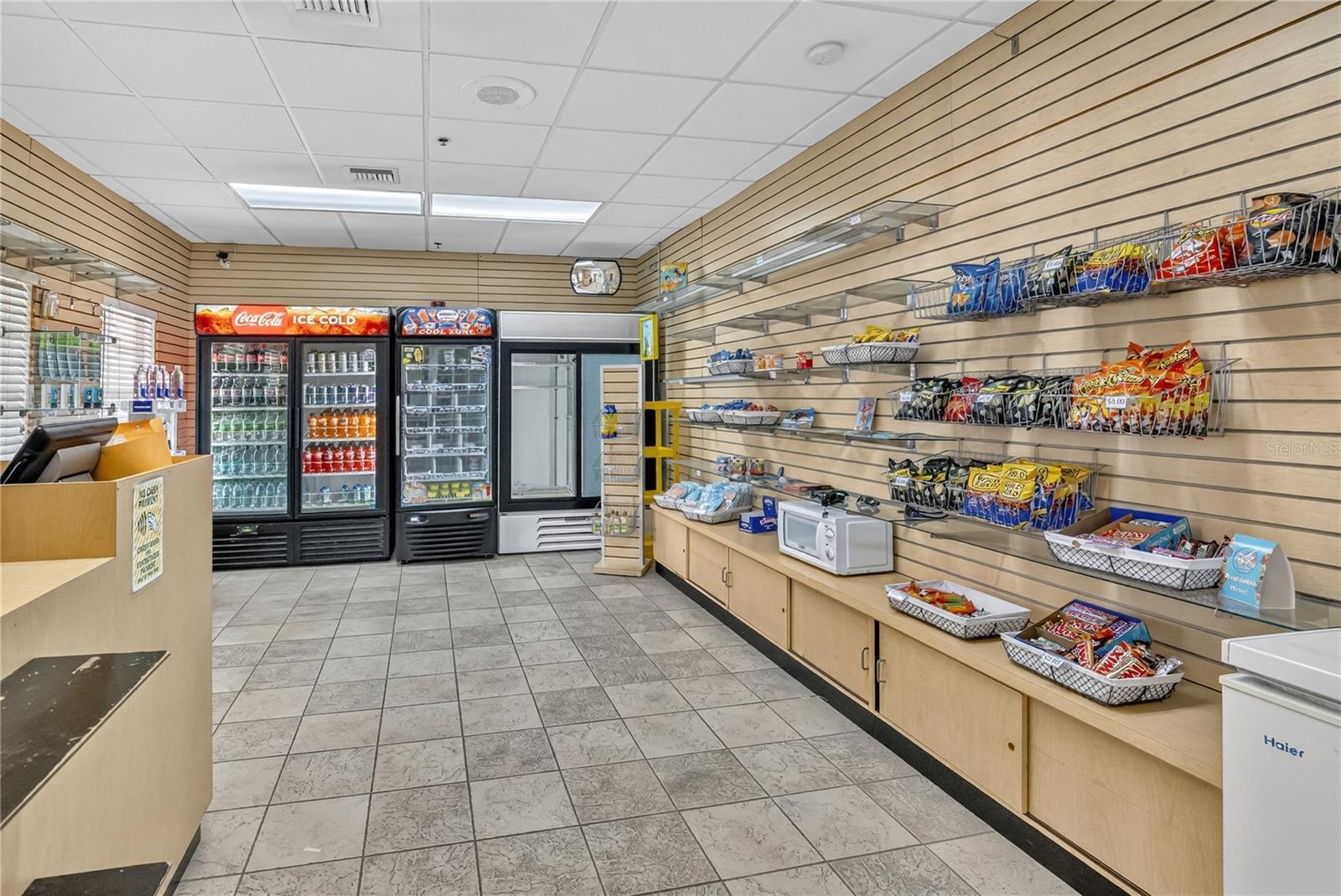 Image 21 of 37 For 103 Bahama Bay  25103