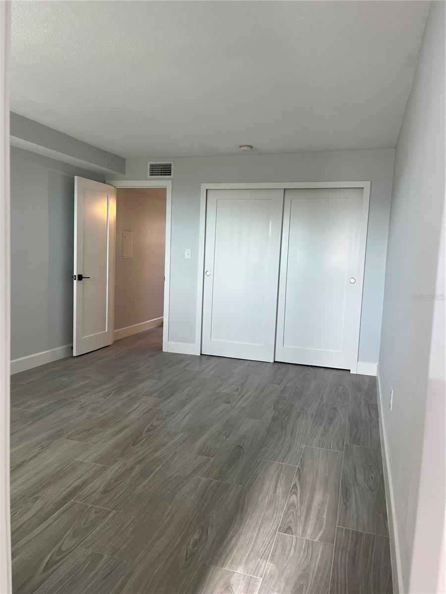 Image 12 of 30 For 2 Causeway Boulevard 101