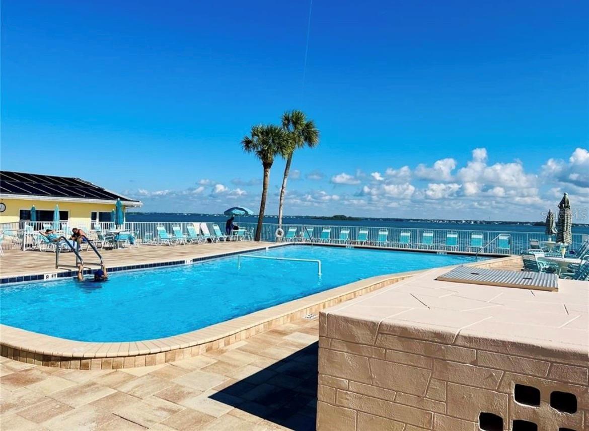 Image 28 of 30 For 2 Causeway Boulevard 101